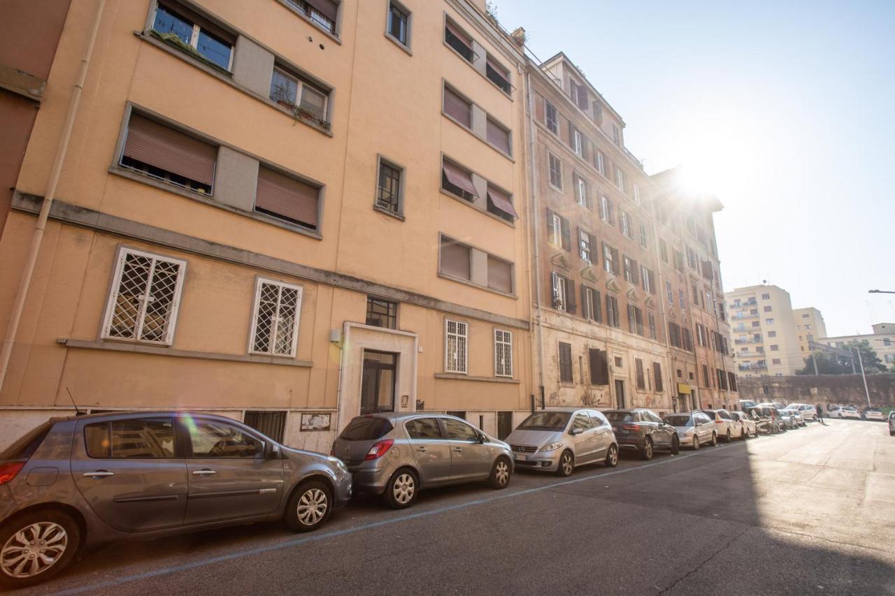 Apartment Laura Luxury In The Center Rom